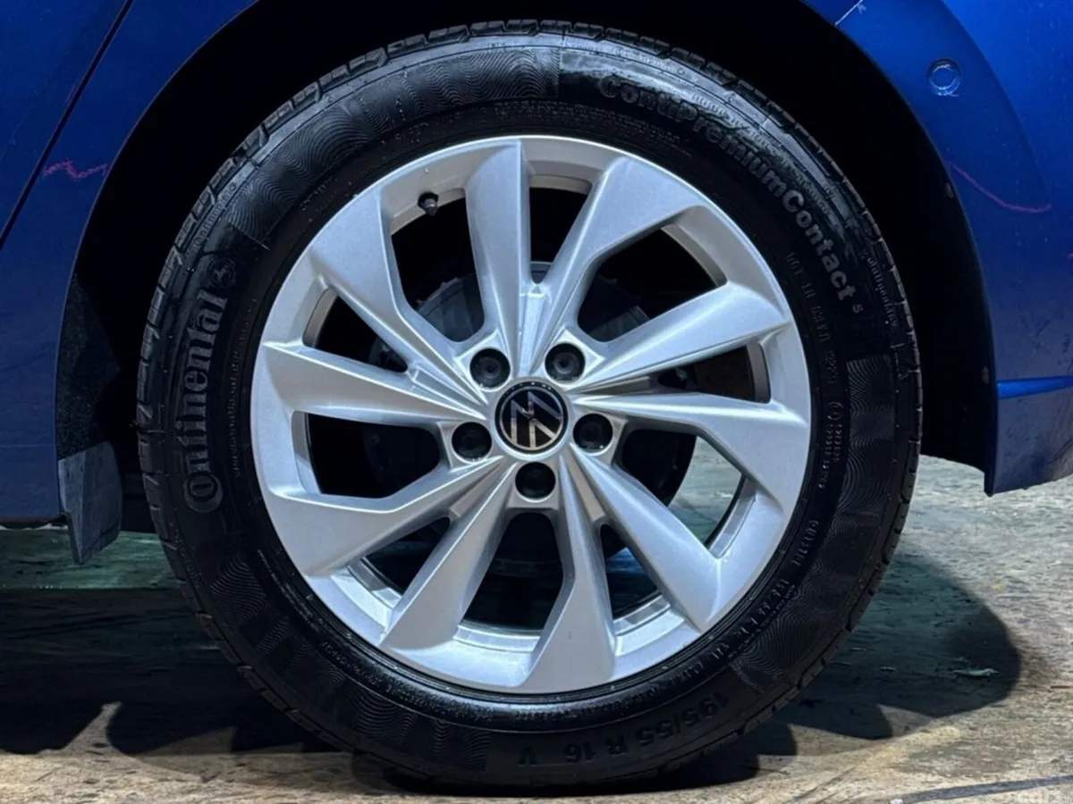 Volkswagen Polo Hatchback, Petrol, 2024, Blue