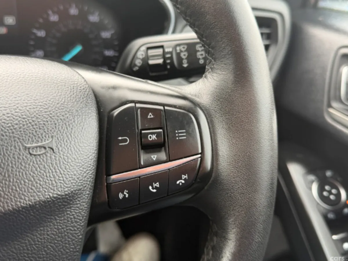 Ford Focus Hatchback, Diesel, 2019, Blue