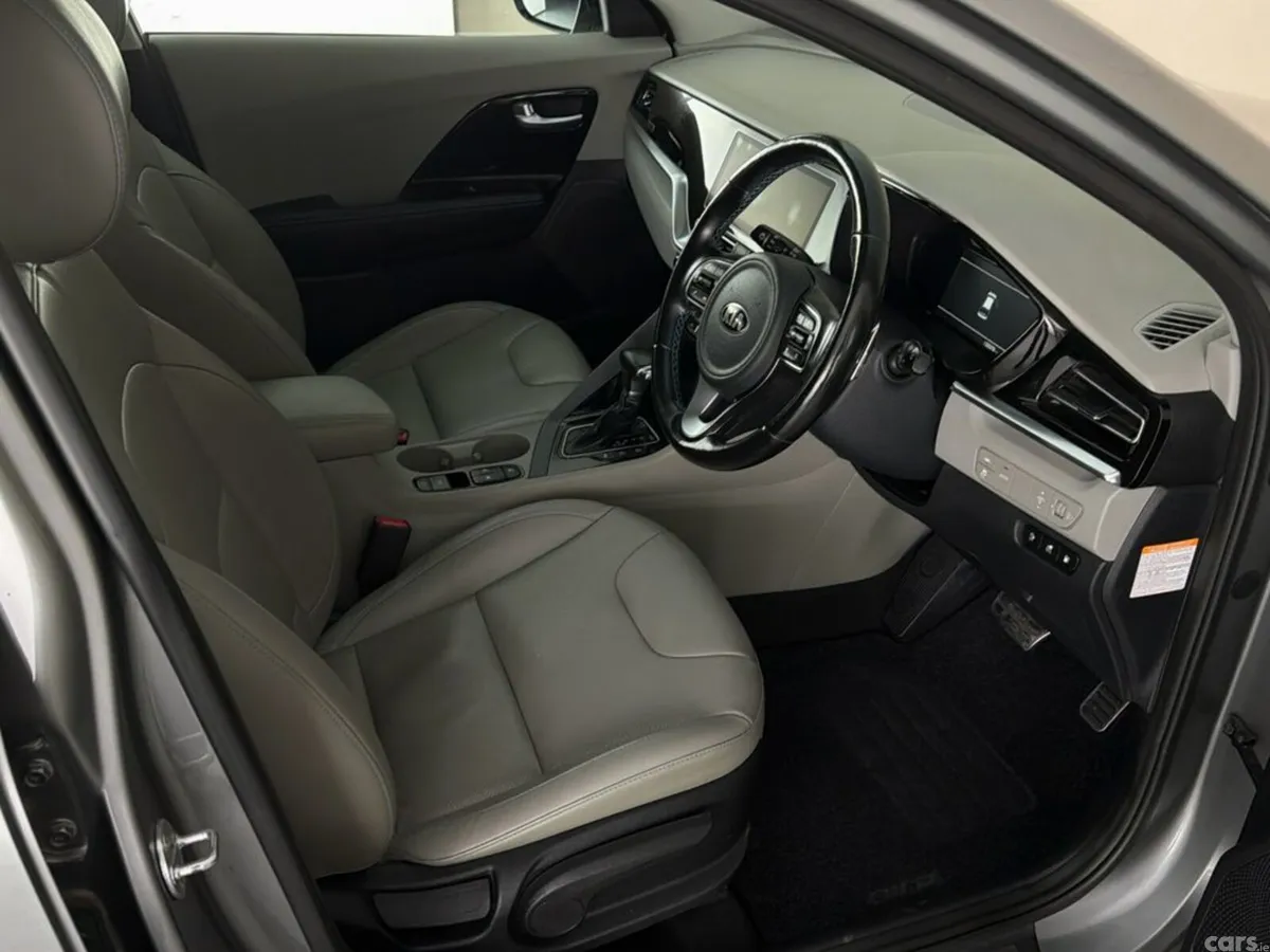 Kia Niro Hatchback, Petrol Plug-in Hybrid, 2021, Grey