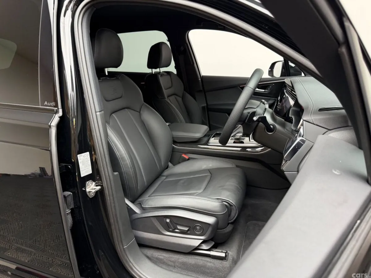 Audi Q7 SUV, Petrol Plug-in Hybrid, 2026, Black