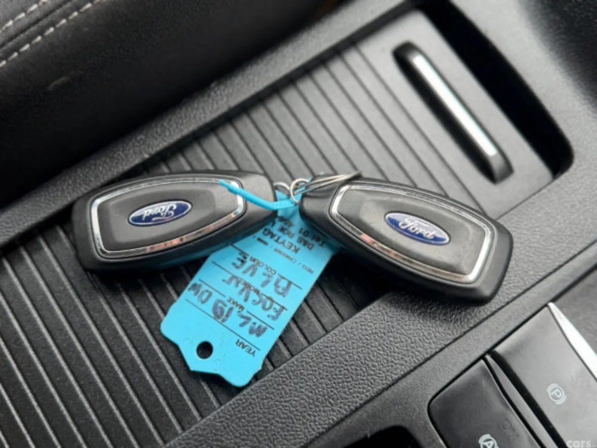 Ford Focus Hatchback, Diesel, 2019, Blue