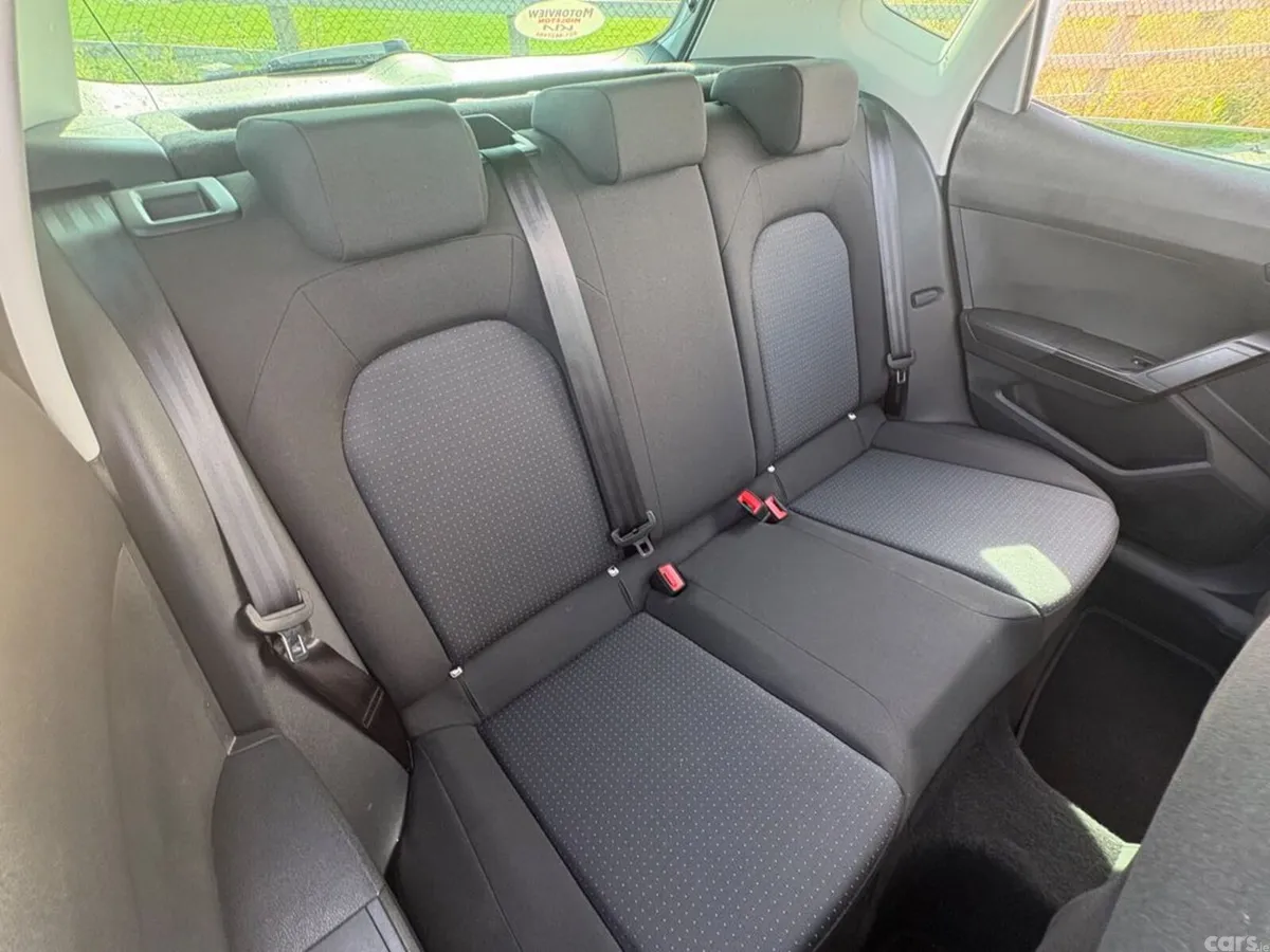 SEAT Arona Hatchback, Petrol, 2024, Grey
