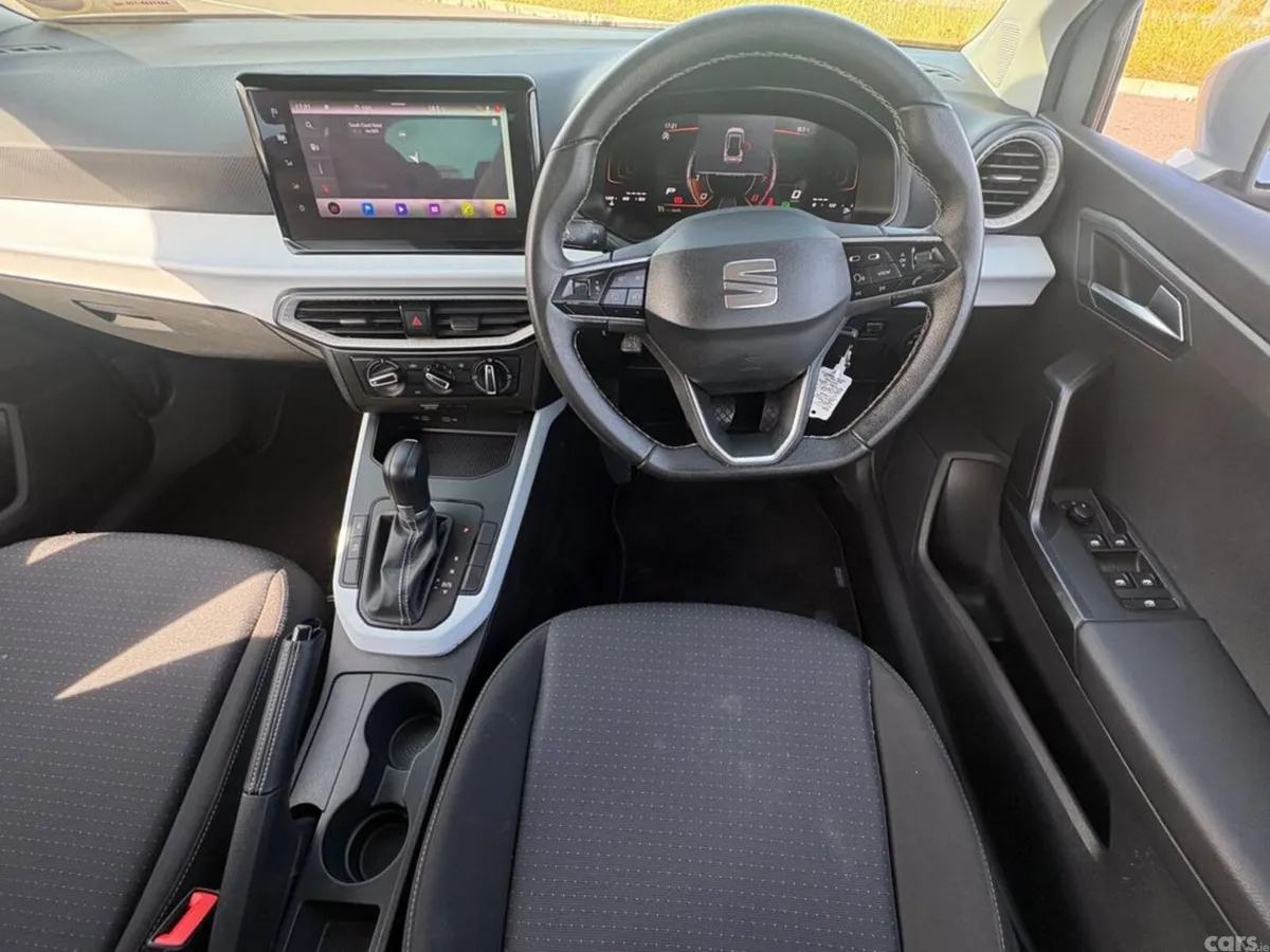 SEAT Arona Hatchback, Petrol, 2024, Grey