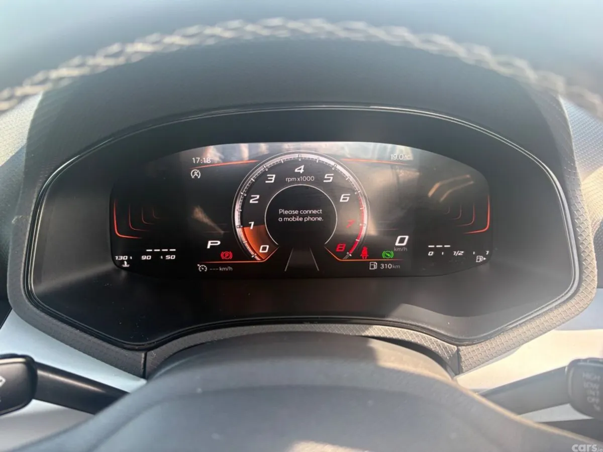 SEAT Arona Hatchback, Petrol, 2024, Grey