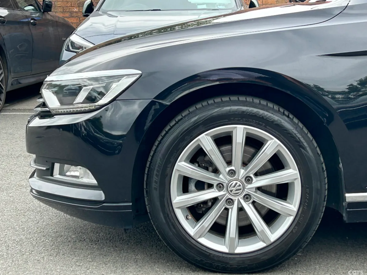 Volkswagen Passat Saloon, Diesel, 2018, Black