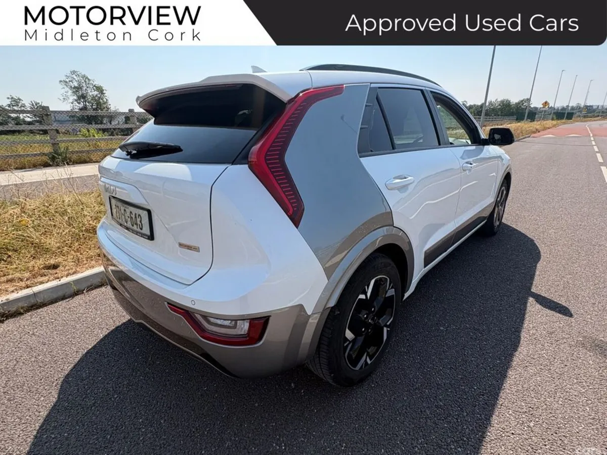 Kia e-Niro Hatchback, Electric, 2023, White