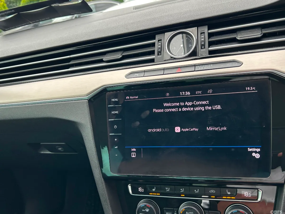Volkswagen Passat Saloon, Diesel, 2018, Black