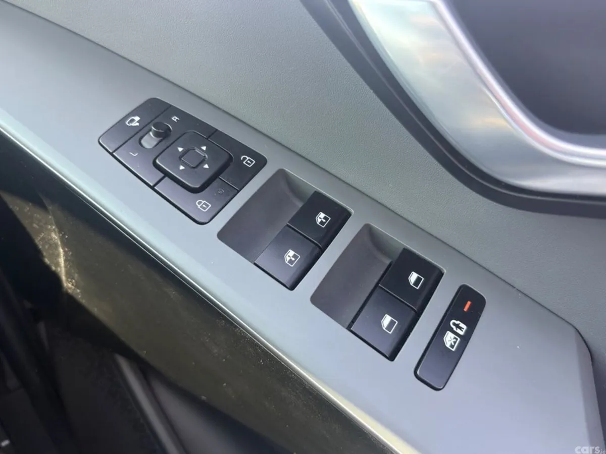 Kia e-Niro Hatchback, Electric, 2023, White