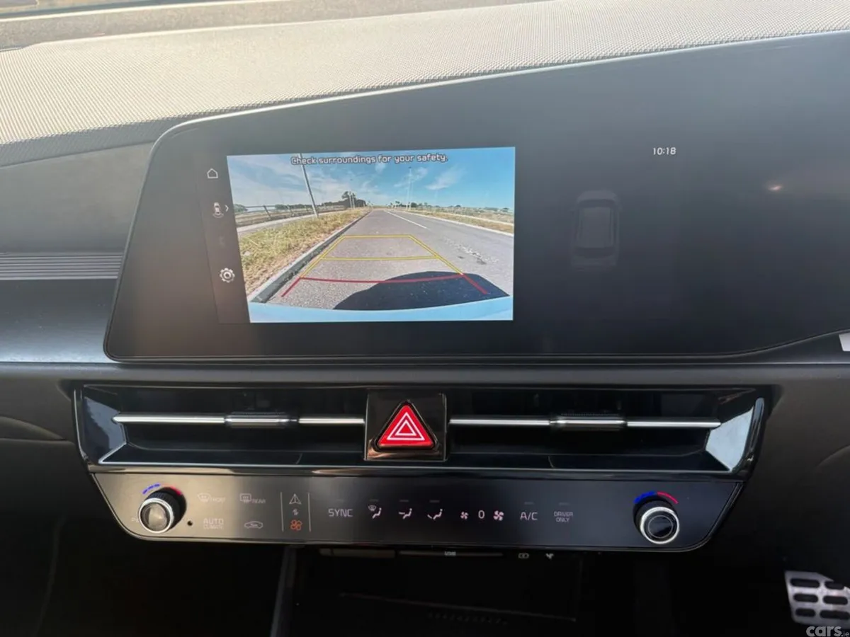 Kia e-Niro Hatchback, Electric, 2023, White