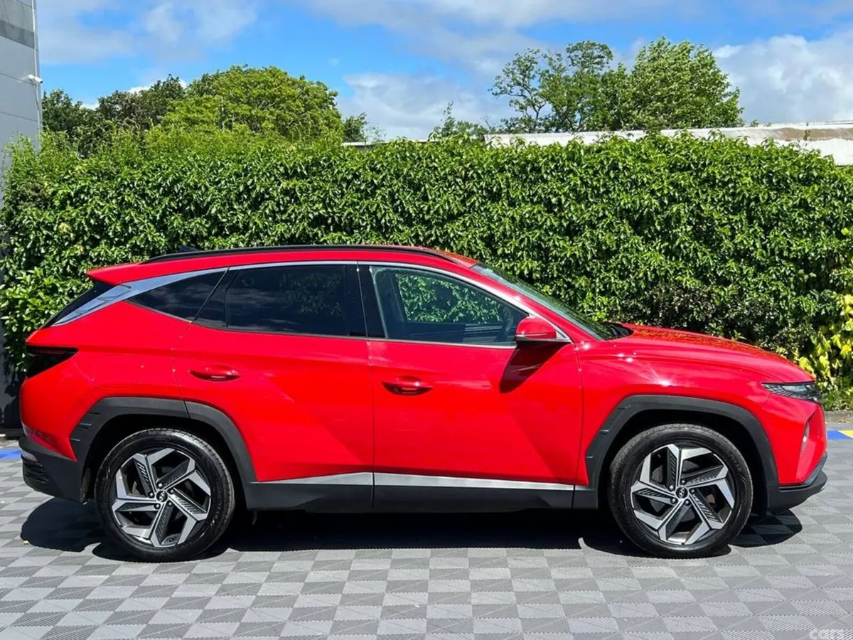 Hyundai Tucson SUV, Petrol Plug-in Hybrid, 2023, Red