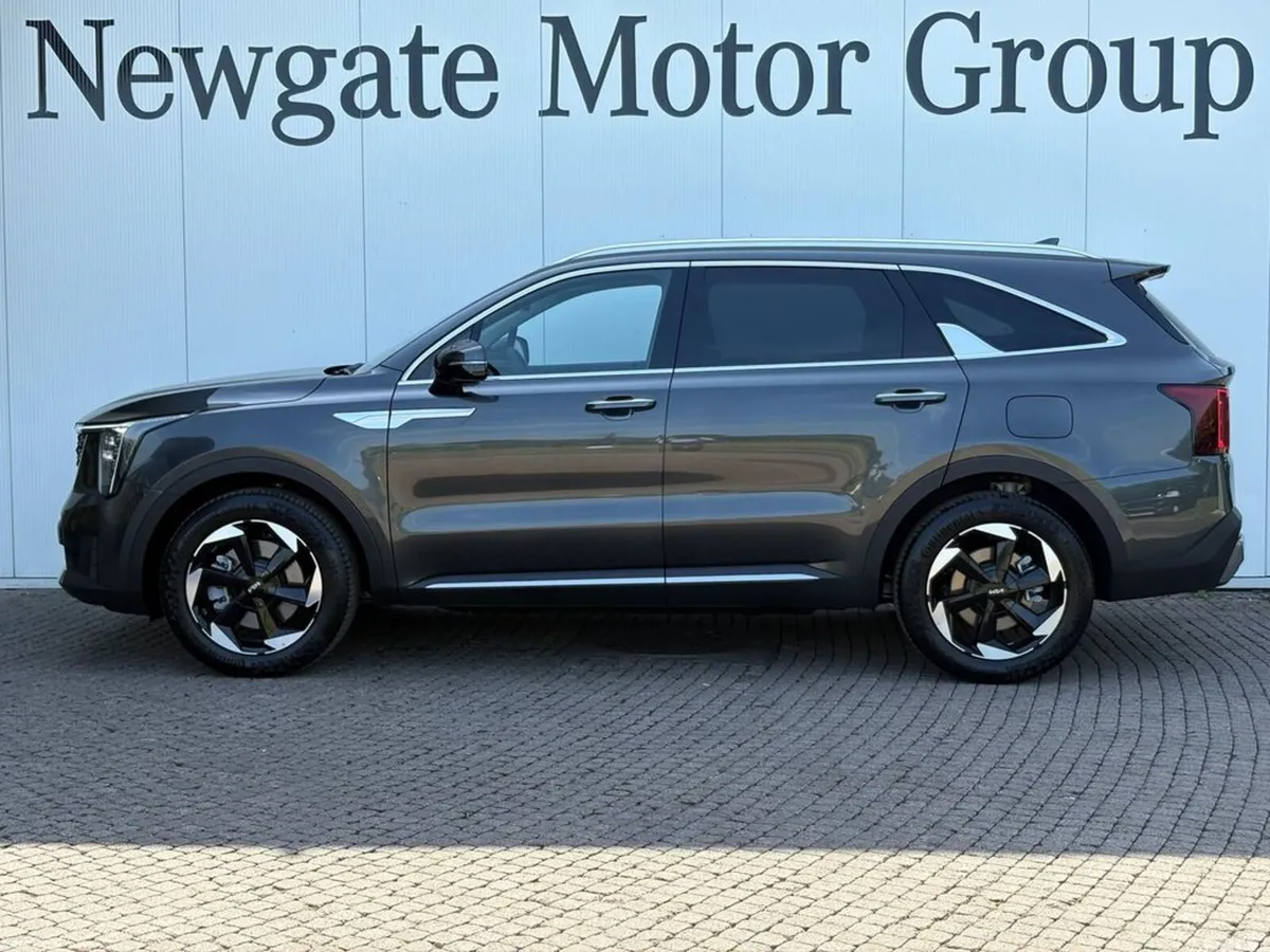 Kia Sorento SUV, Diesel, 2027, Grey