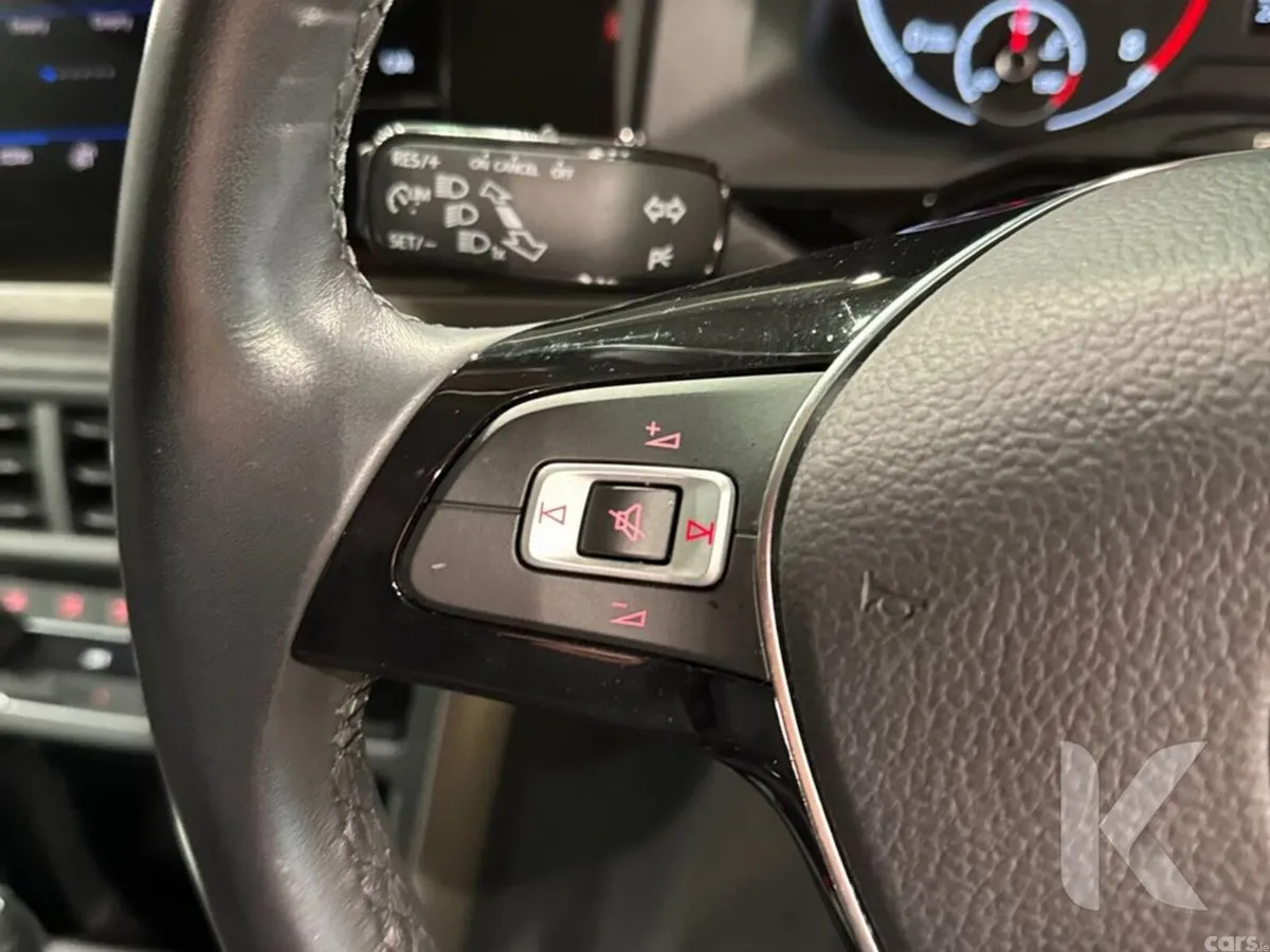 Volkswagen Polo Hatchback, Petrol, 2022, Red