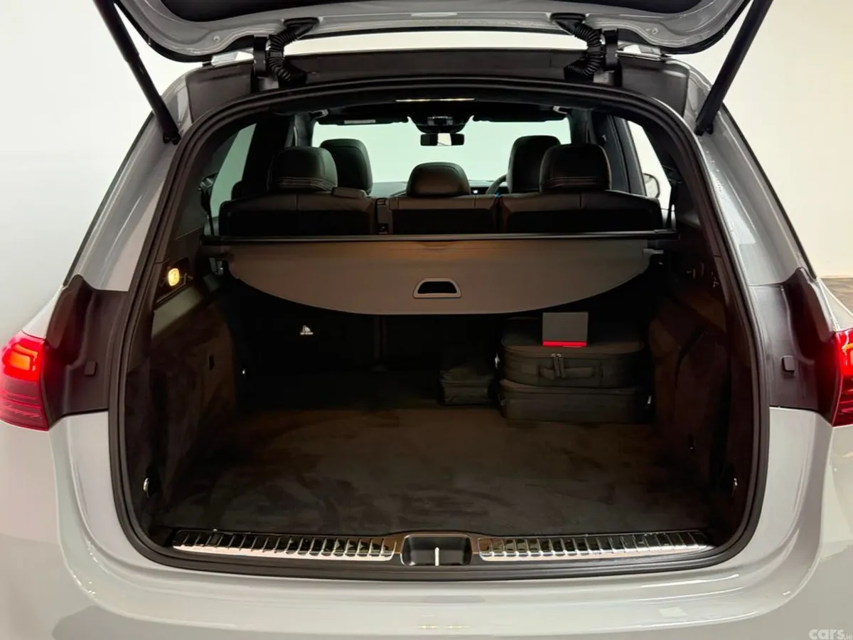 Mercedes-Benz GLE SUV, Petrol Plug-in Hybrid, 2026, Grey