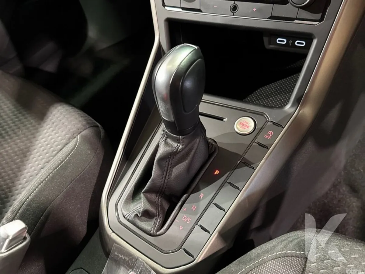 Volkswagen Polo Hatchback, Petrol, 2022, Red