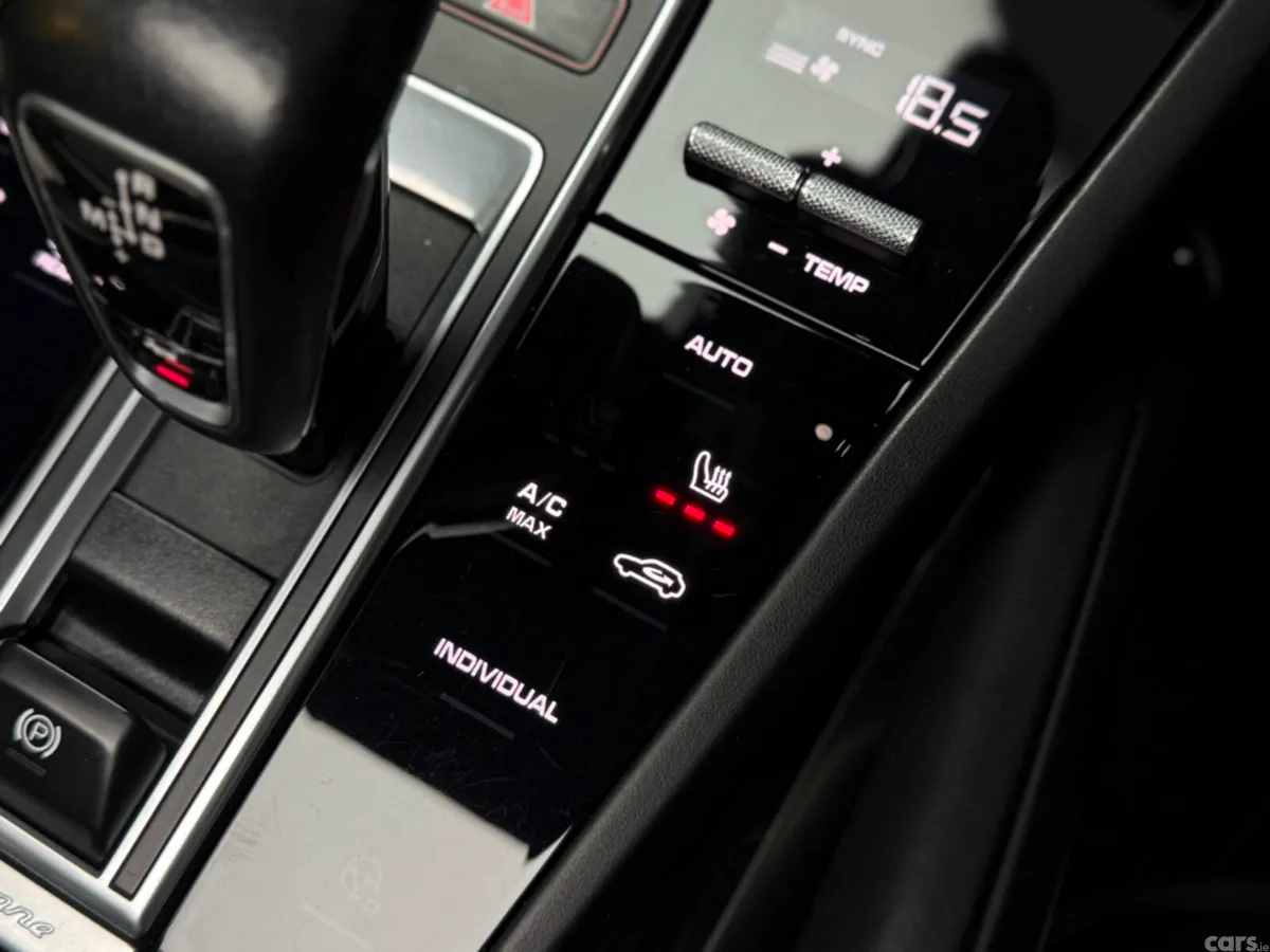 Porsche Cayenne SUV, Petrol Plug-in Hybrid, 2020, Grey