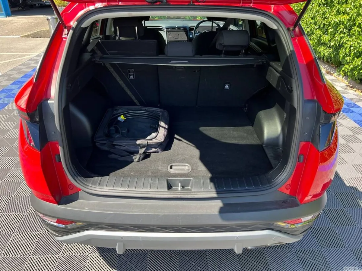 Hyundai Tucson SUV, Petrol Plug-in Hybrid, 2023, Red