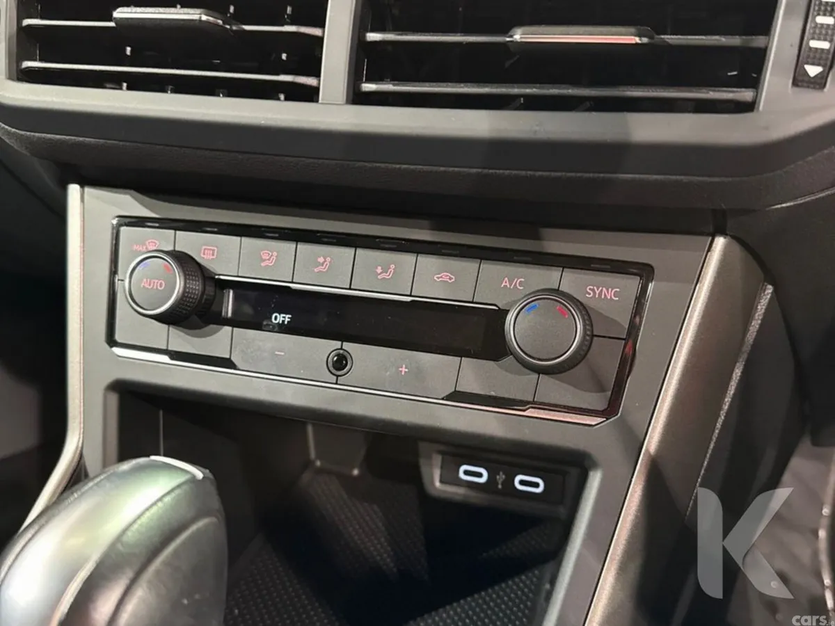Volkswagen Polo Hatchback, Petrol, 2022, Red
