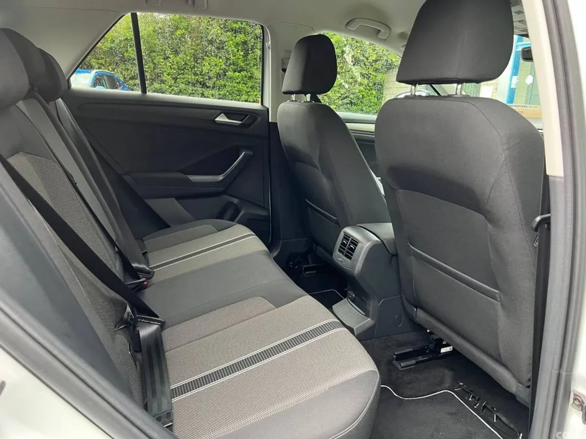 Volkswagen T-Roc SUV, Diesel, 2020, White