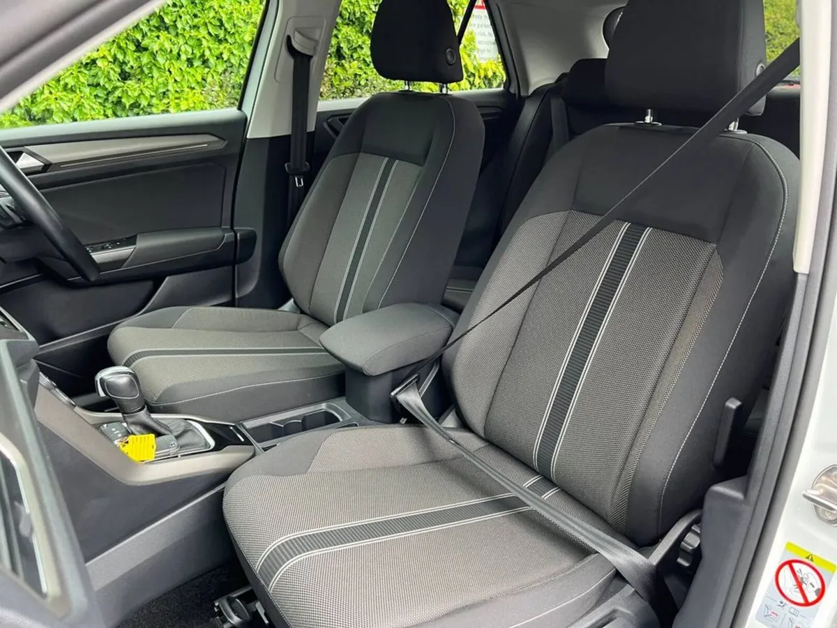 Volkswagen T-Roc SUV, Diesel, 2020, White