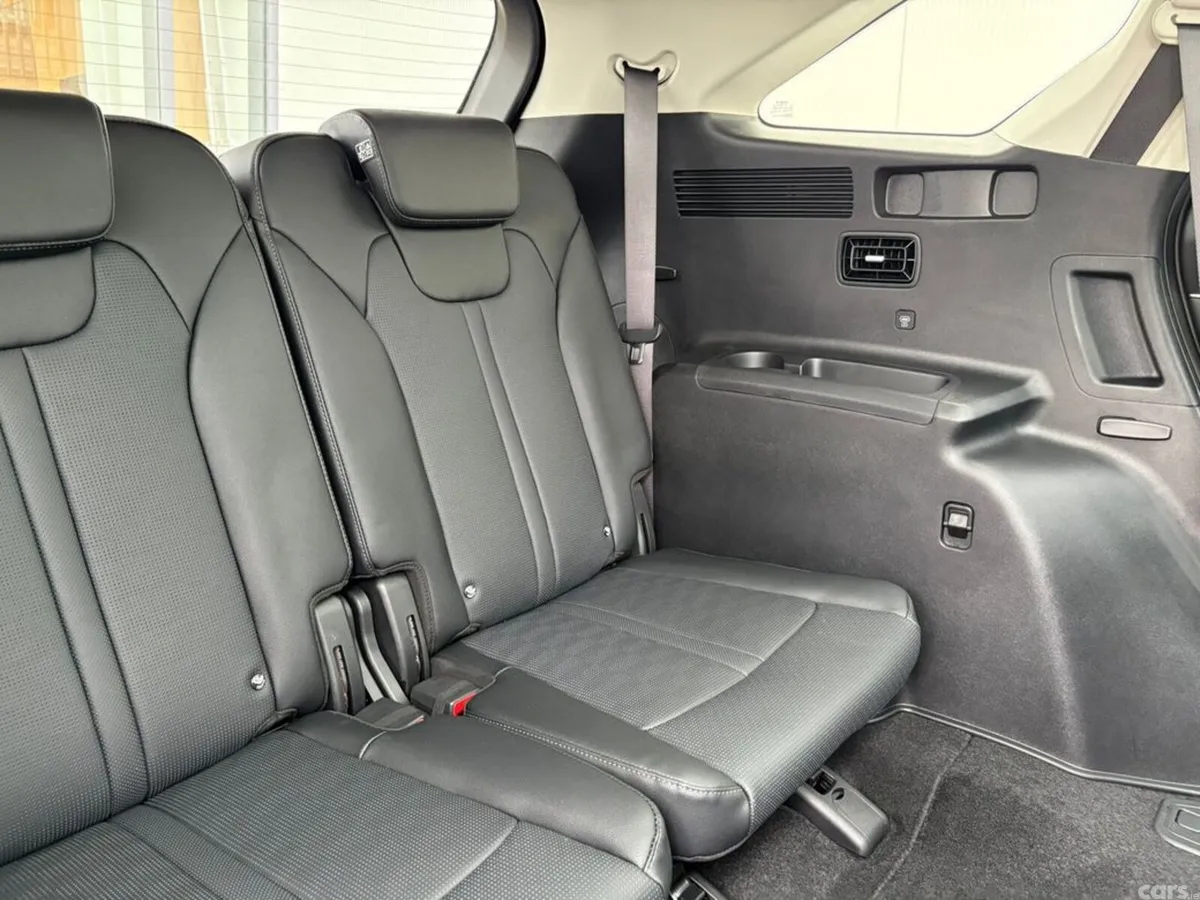 Kia Sorento SUV, Diesel, 2027, Grey