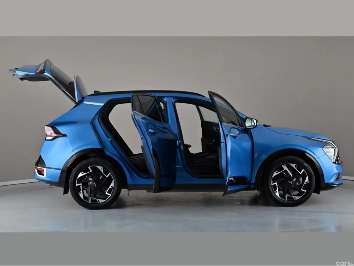 Kia Sportage SUV, Diesel Hybrid, 2025, Blue