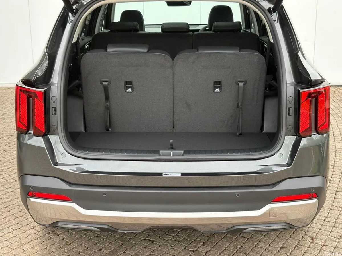 Kia Sorento SUV, Diesel, 2027, Grey