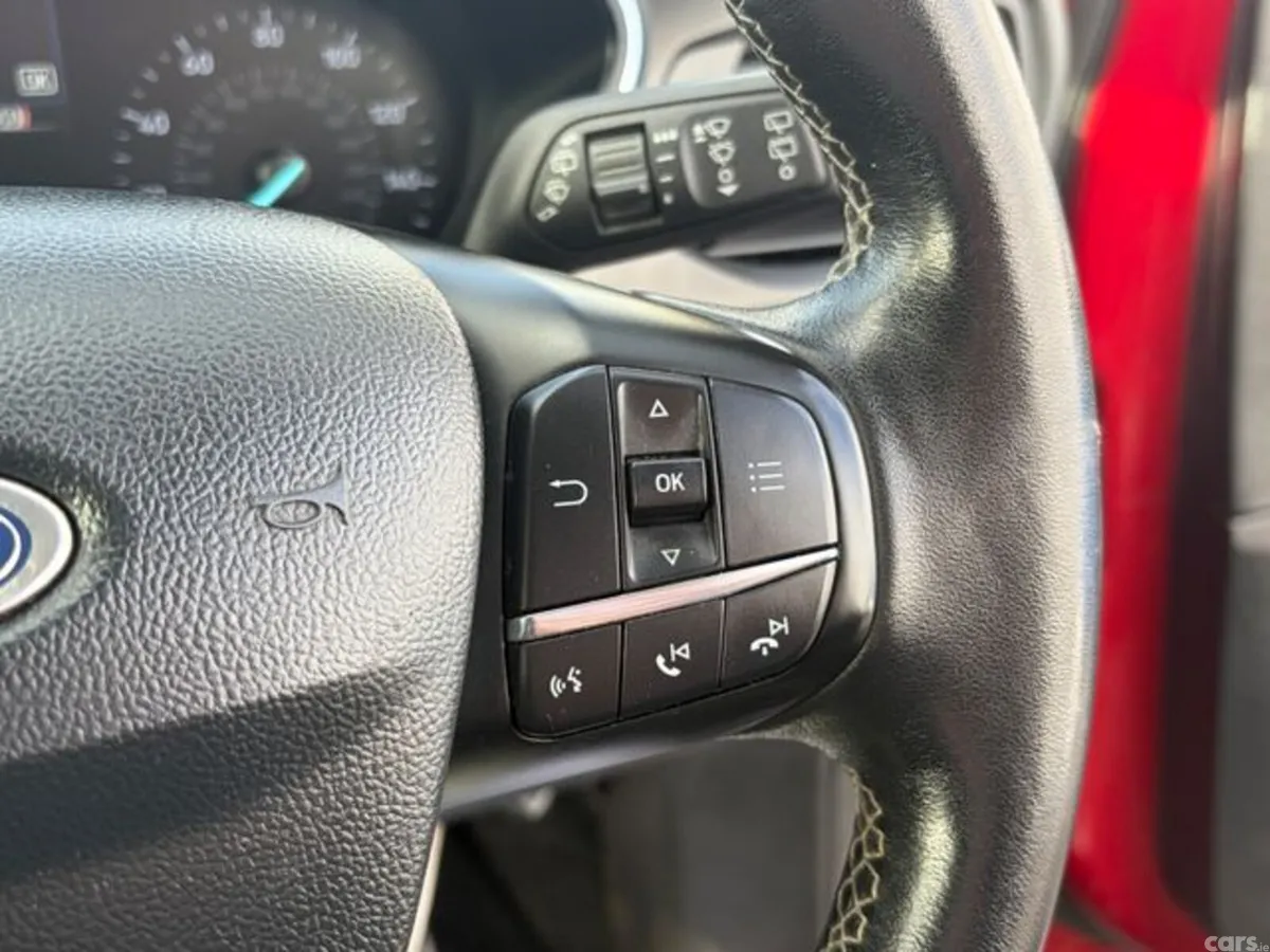 Ford Focus Hatchback, Diesel, 2019, Red