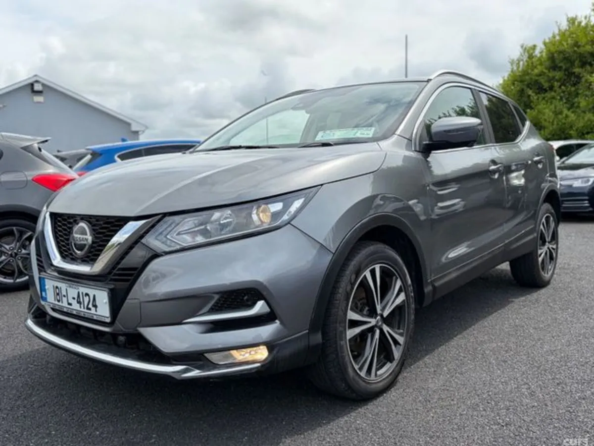 Nissan Qashqai Hatchback, Diesel, 2018, Grey