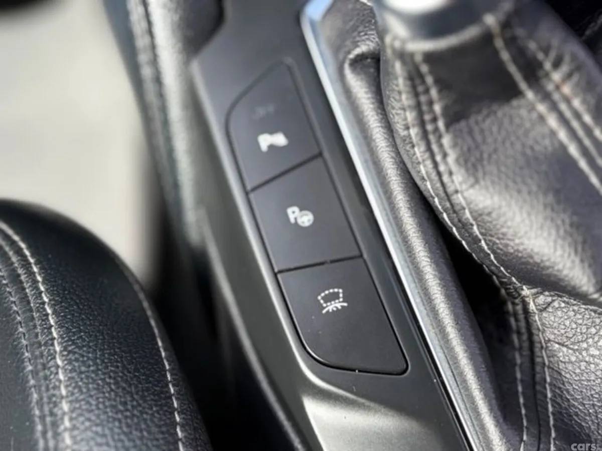 Ford Focus Hatchback, Diesel, 2019, Red
