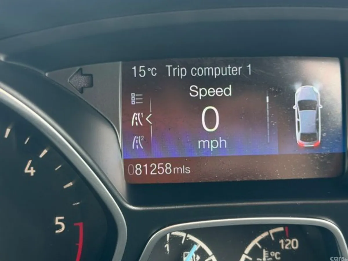 Ford Focus Hatchback, Diesel, 2017, Red