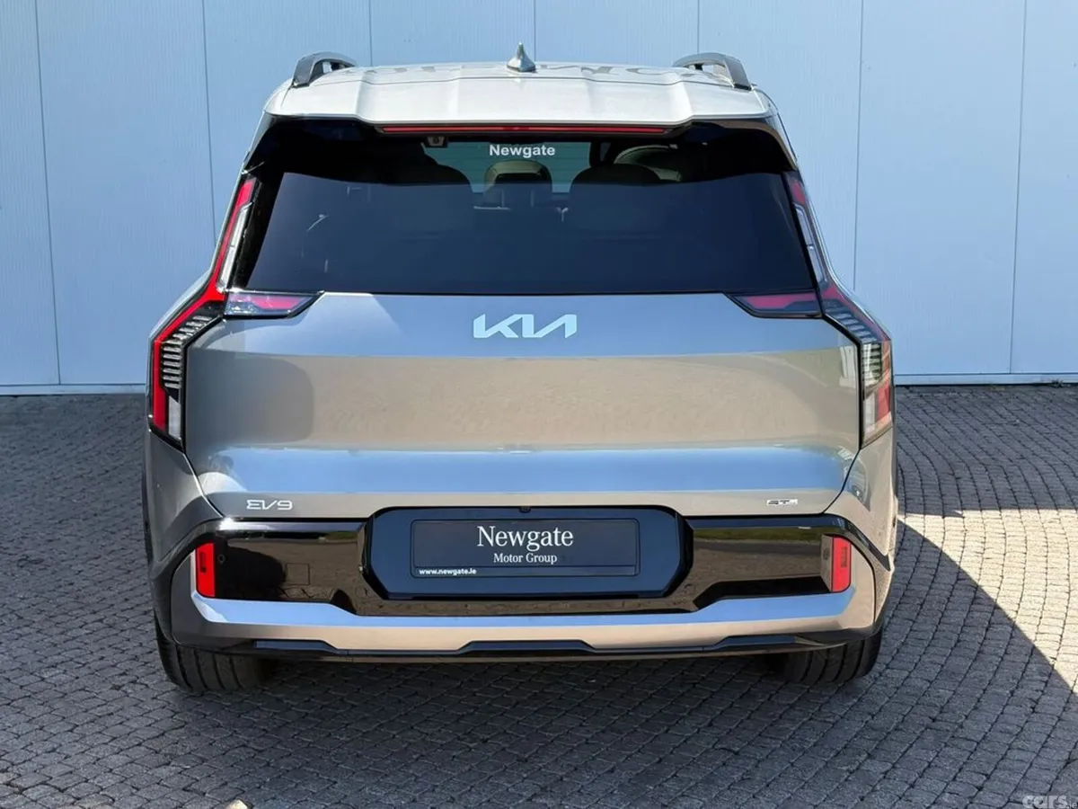 Kia EV9 SUV, Electric, 2027, White