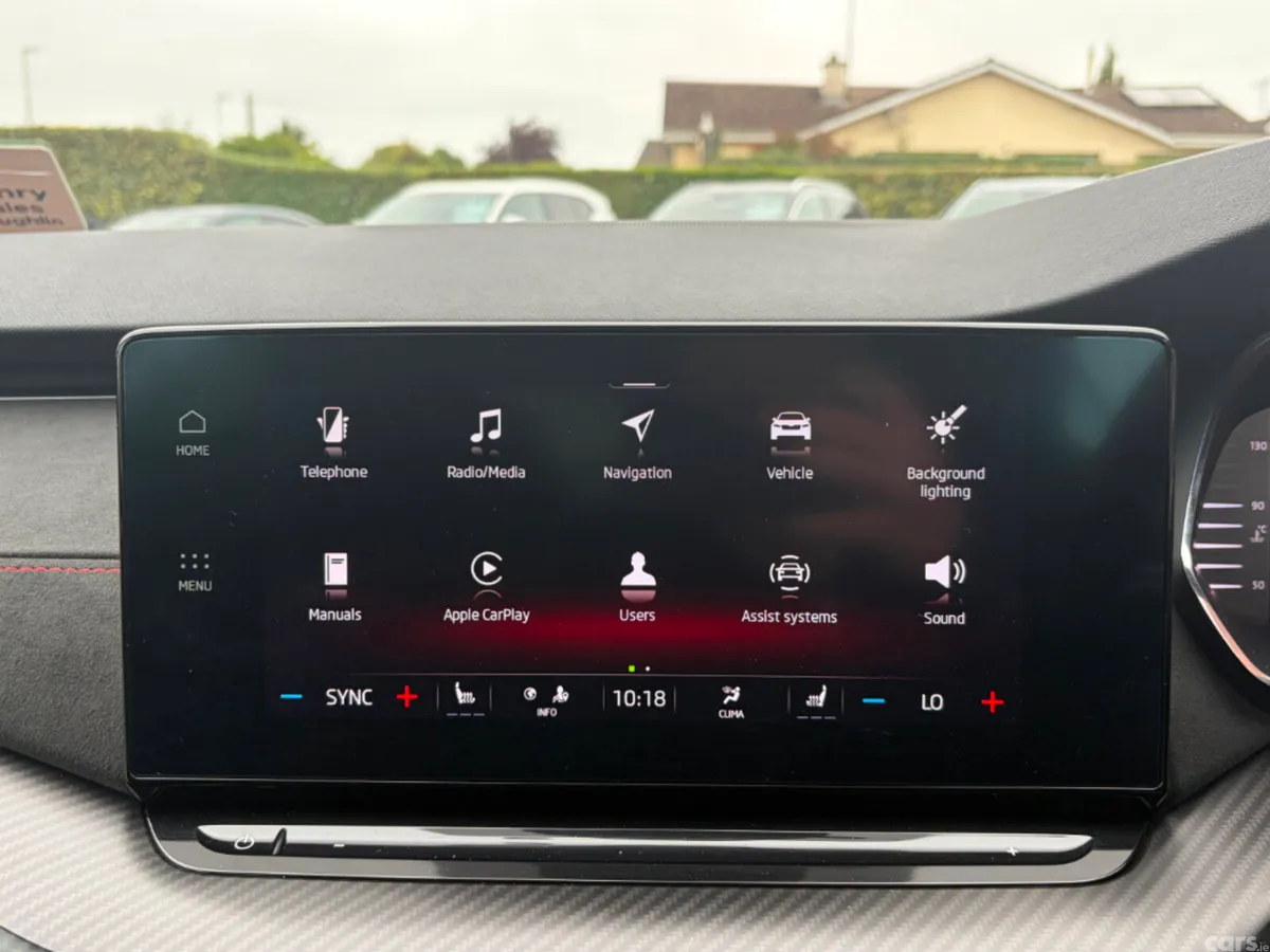 Skoda Octavia Saloon, Diesel, 2024, Black