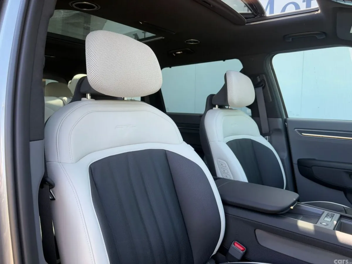 Kia EV9 SUV, Electric, 2027, White