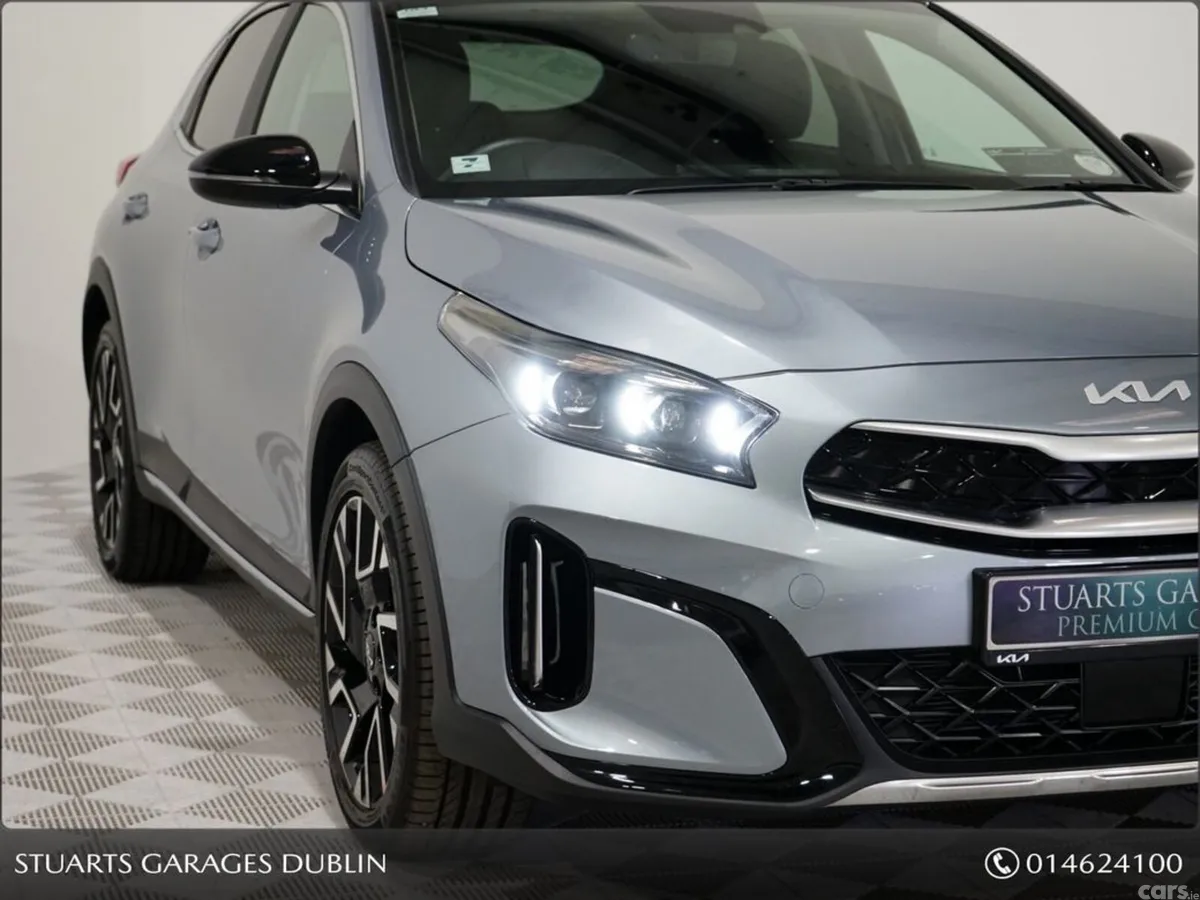Kia XCeed Hatchback, Petrol Plug-in Hybrid, 2023, Grey