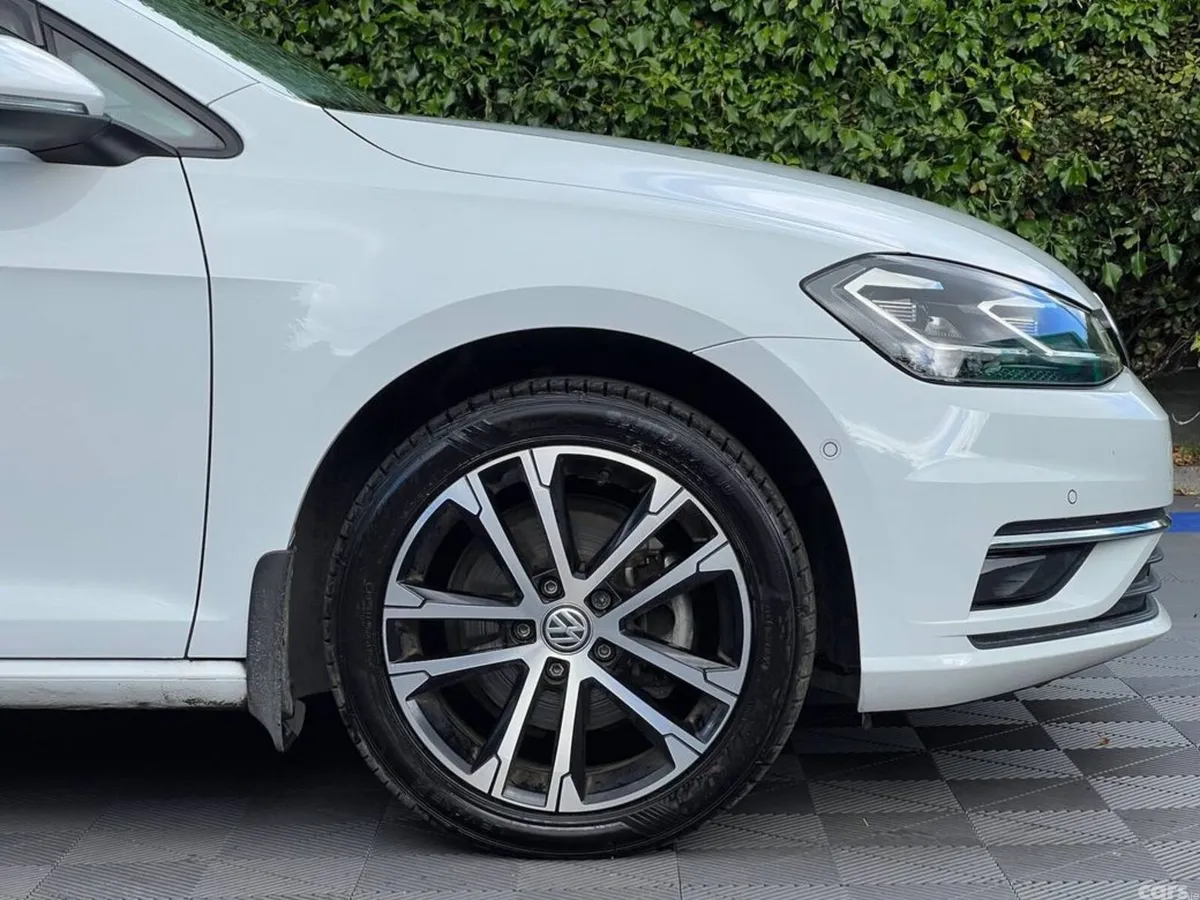 Volkswagen Golf Hatchback, Petrol, 2021, White