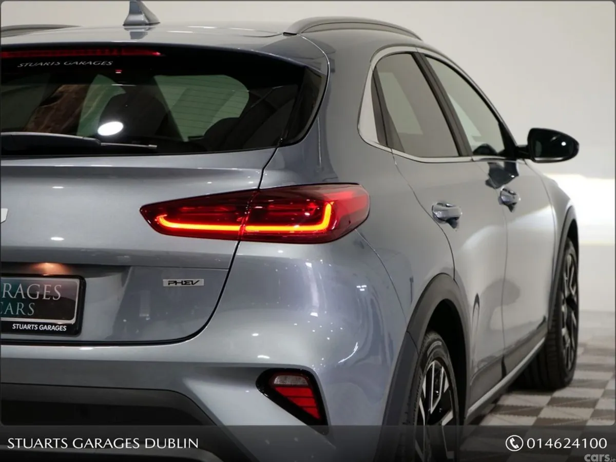 Kia XCeed Hatchback, Petrol Plug-in Hybrid, 2023, Grey