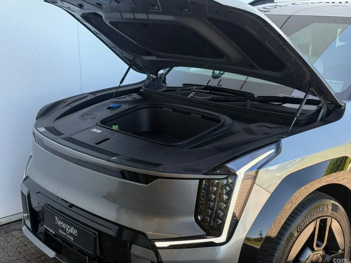 Kia EV9 SUV, Electric, 2027, White