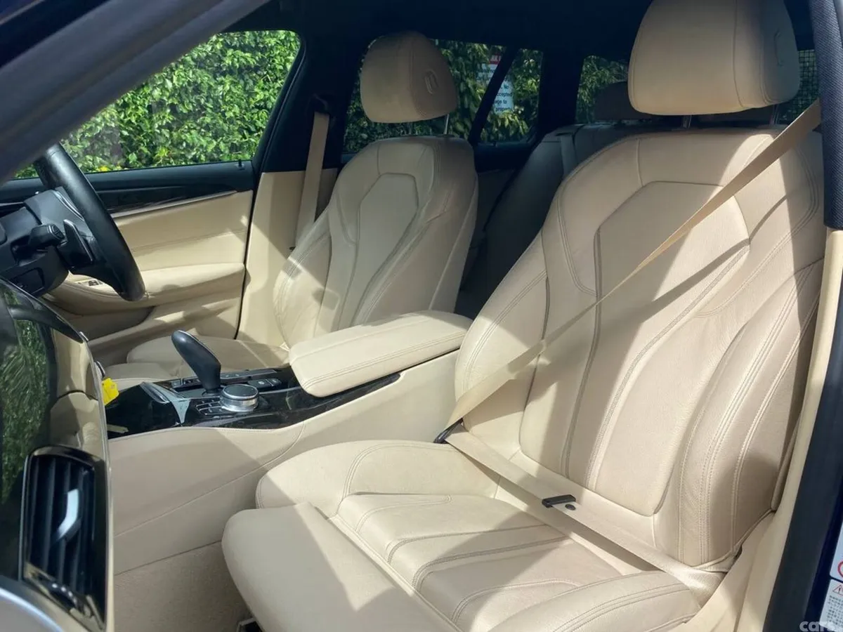 BMW 5-Series Estate, Diesel, 2017, Blue