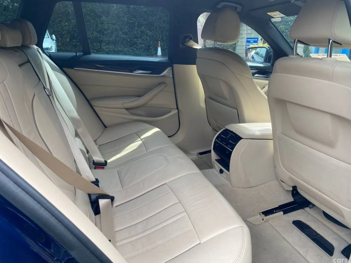 BMW 5-Series Estate, Diesel, 2017, Blue