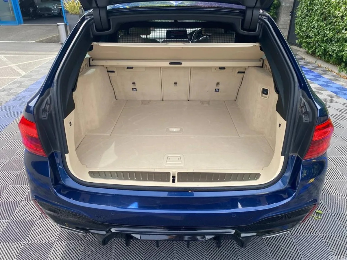 BMW 5-Series Estate, Diesel, 2017, Blue