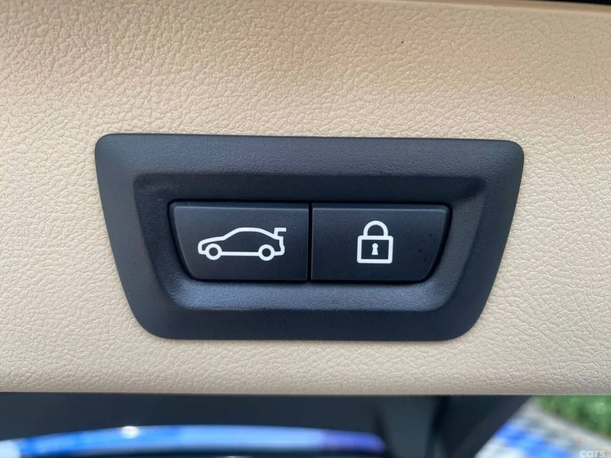 BMW 5-Series Estate, Diesel, 2017, Blue