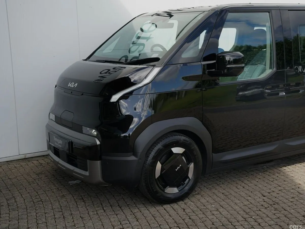 Kia PV5 Van, Electric, 2026, Black