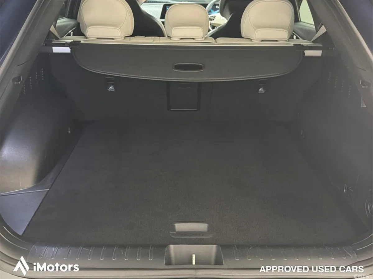 Kia EV6 SUV, Electric, 2023, Blue