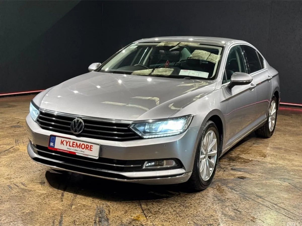 Volkswagen Passat Saloon, Petrol, 2018, Silver