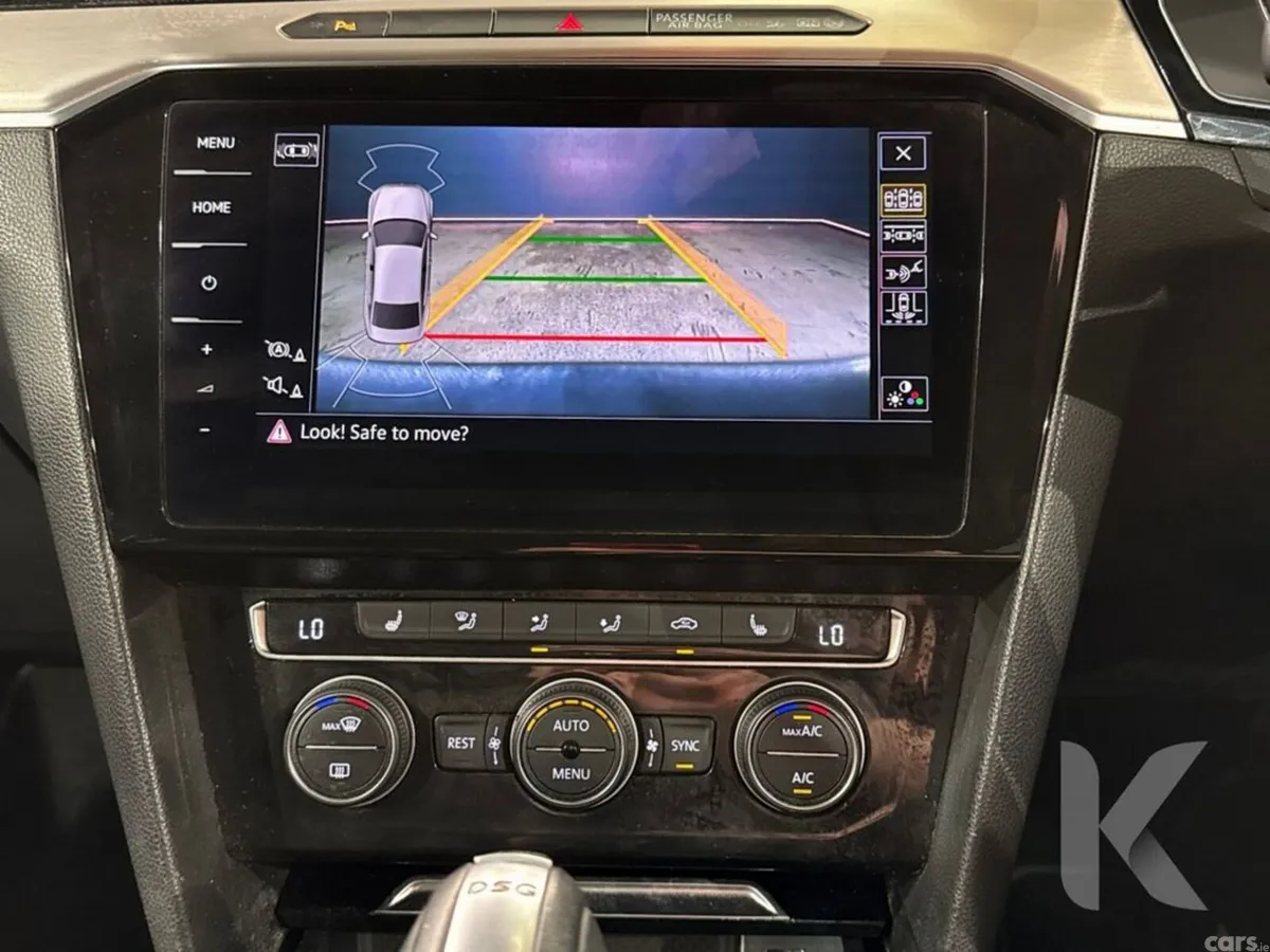 Volkswagen Passat Saloon, Petrol, 2018, Silver