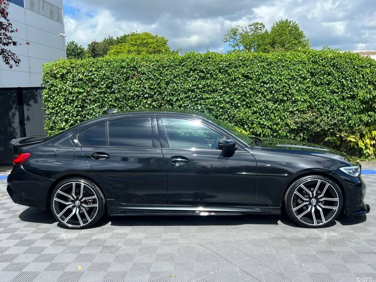BMW 3-Series Saloon, Diesel, 2021, Black
