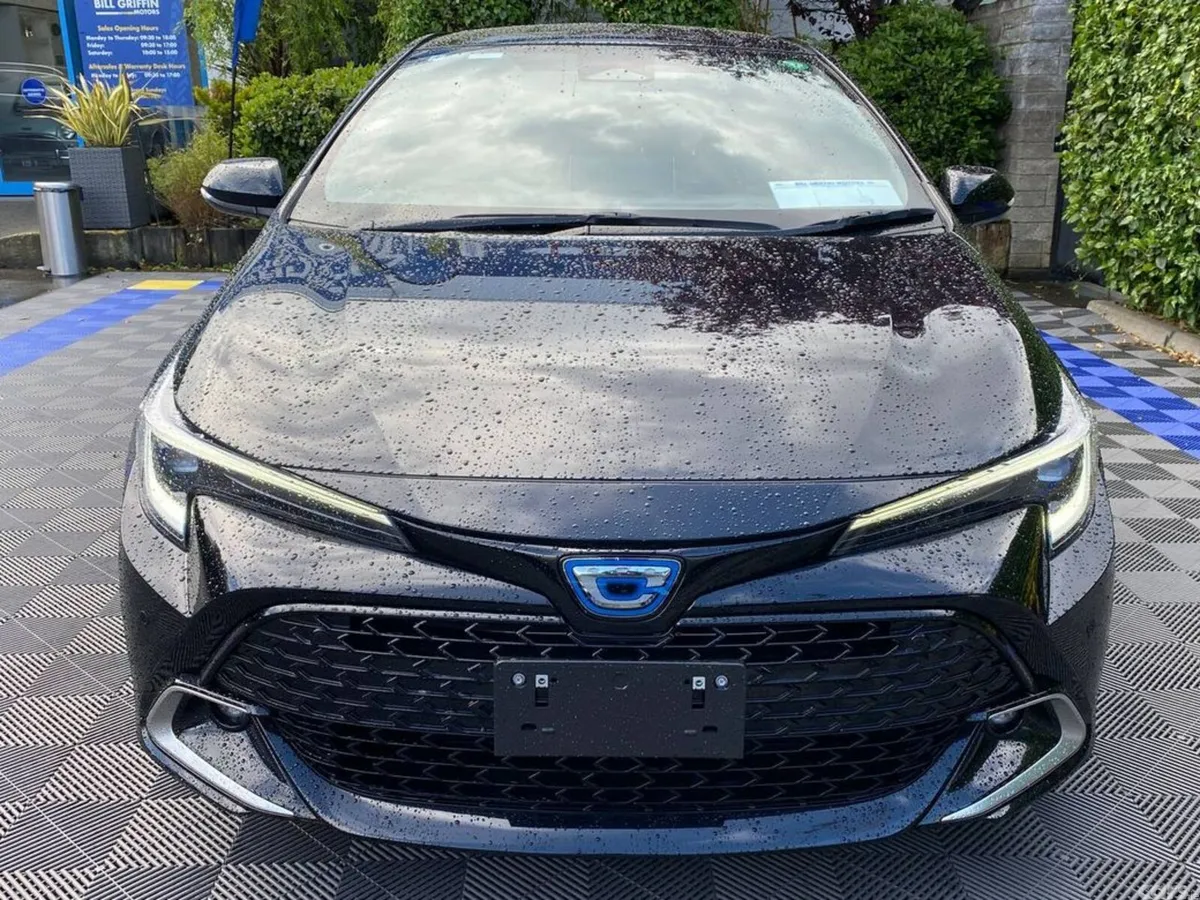 Toyota Corolla Hatchback, Petrol Hybrid, 2025, Black