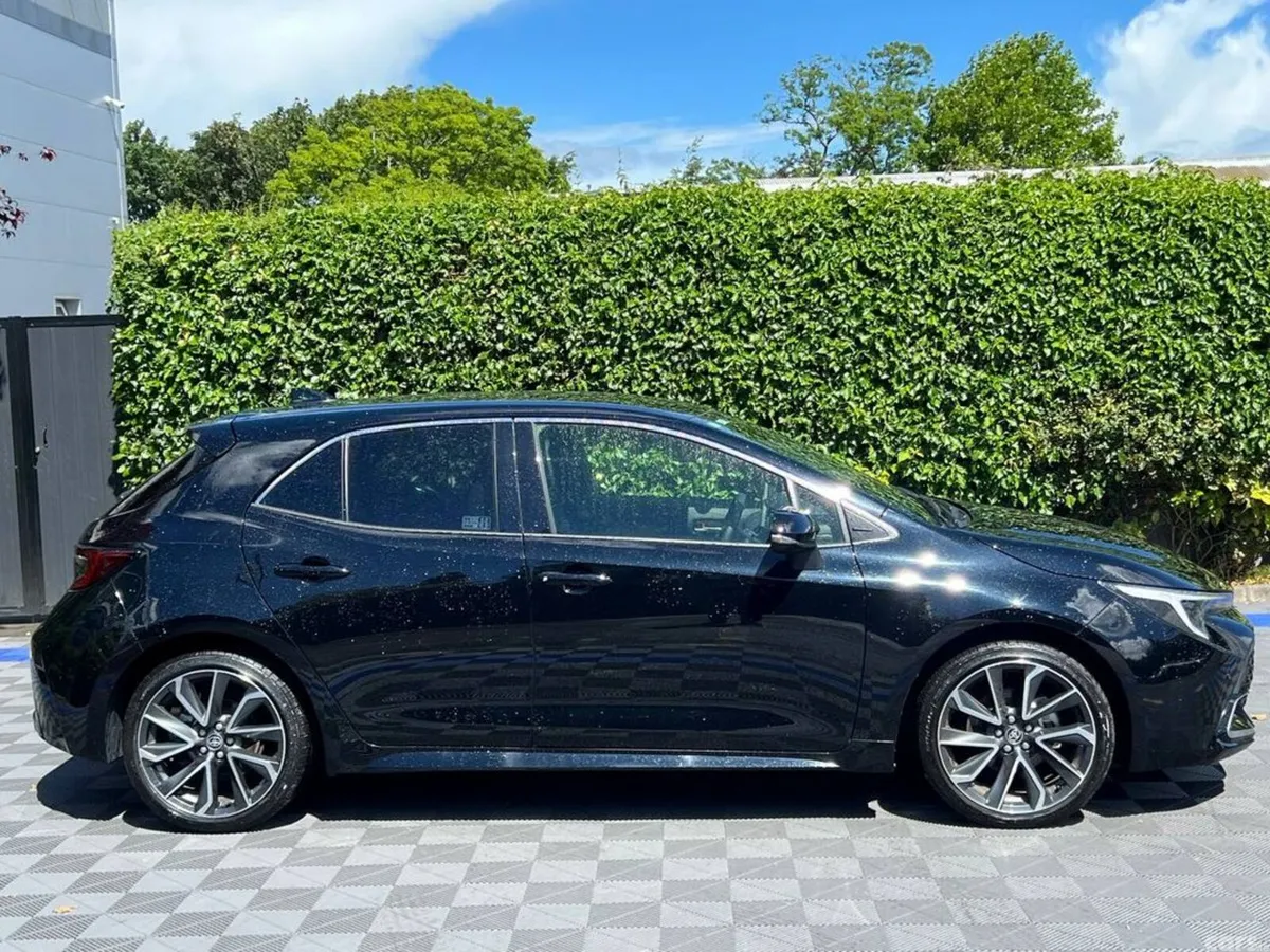 Toyota Corolla Hatchback, Petrol Hybrid, 2025, Black