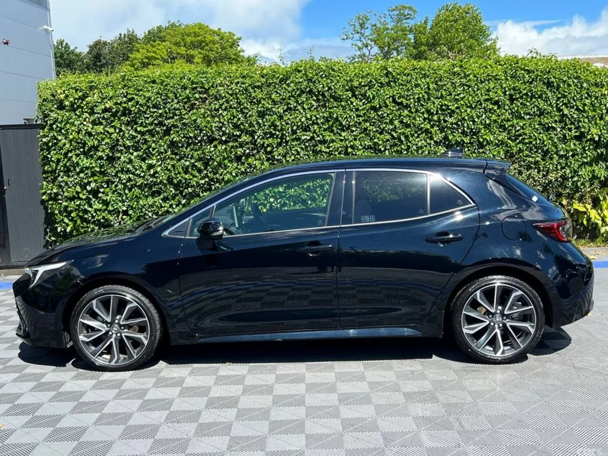 Toyota Corolla Hatchback, Petrol Hybrid, 2025, Black