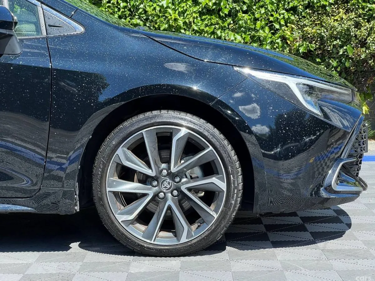 Toyota Corolla Hatchback, Petrol Hybrid, 2025, Black